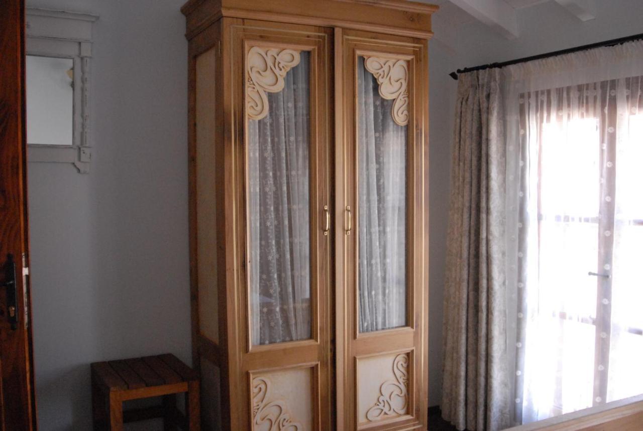 Aliye Hanim Hotel Ayvalı Kamer foto