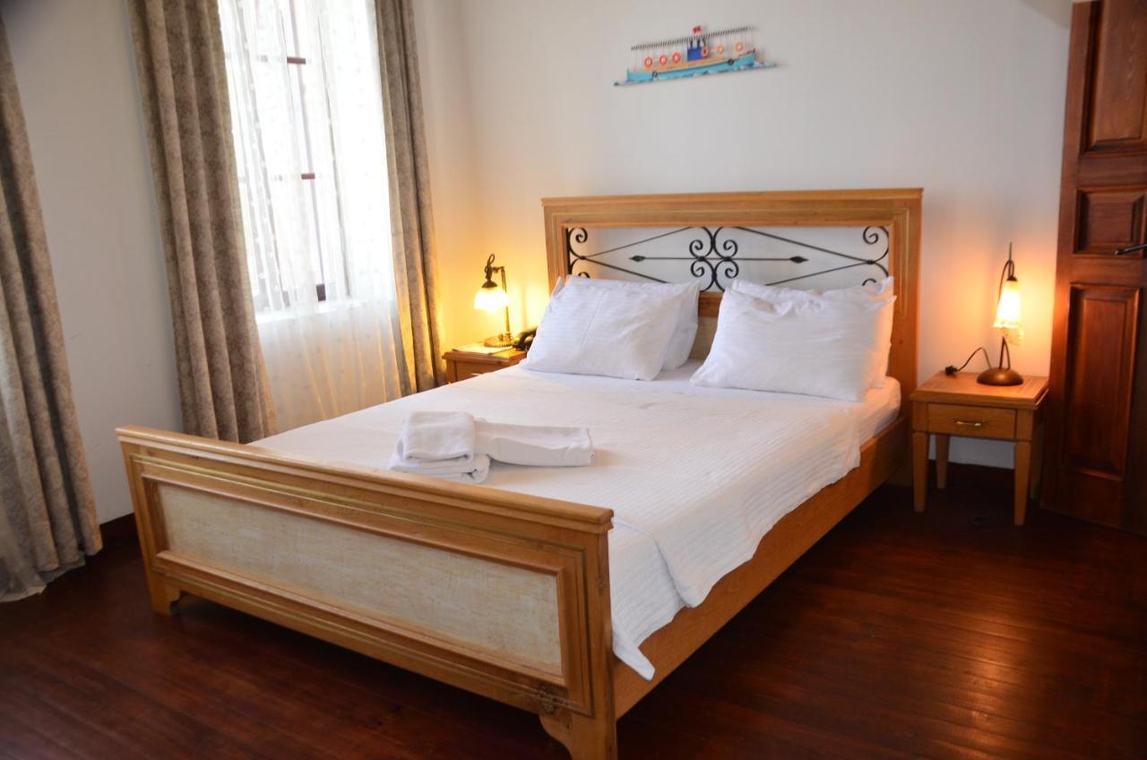 Aliye Hanim Hotel Ayvalı Buitenkant foto