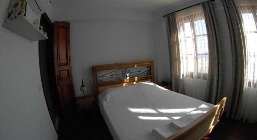 Aliye Hanim Hotel Ayvalı Buitenkant foto