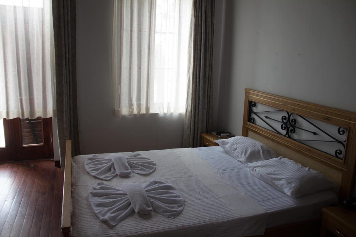 Aliye Hanim Hotel Ayvalı Buitenkant foto