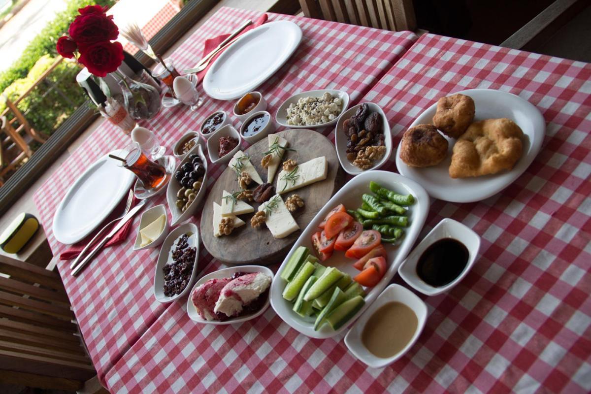 Aliye Hanim Hotel Ayvalı Buitenkant foto