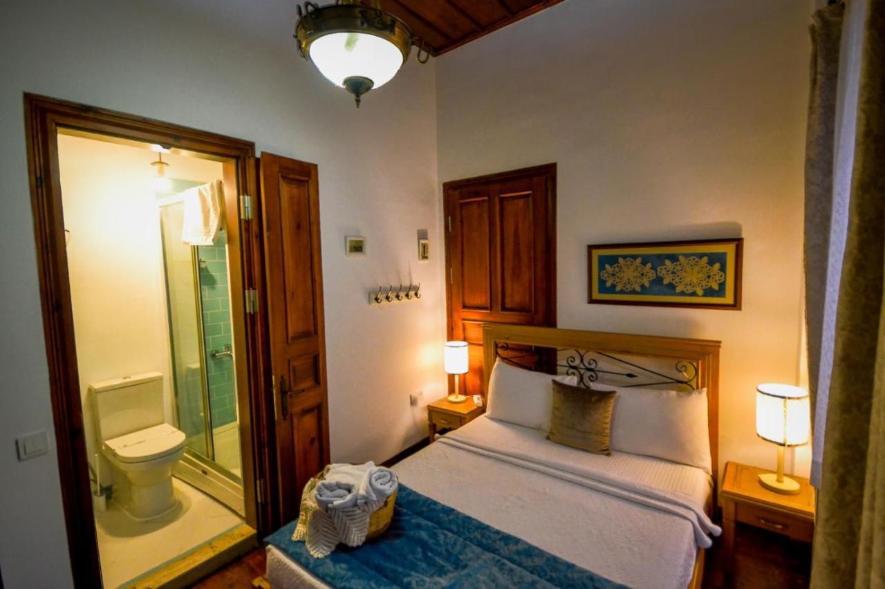 Aliye Hanim Hotel Ayvalı Buitenkant foto