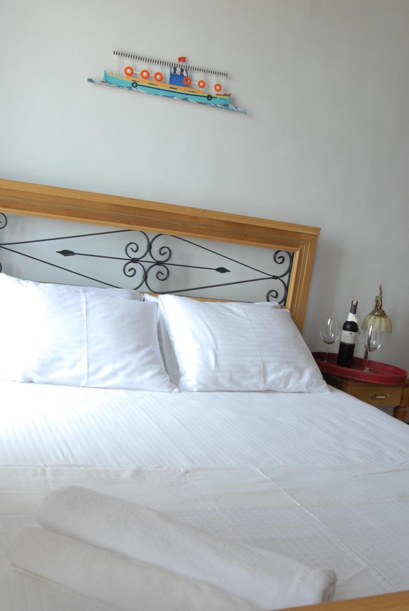 Aliye Hanim Hotel Ayvalı Buitenkant foto