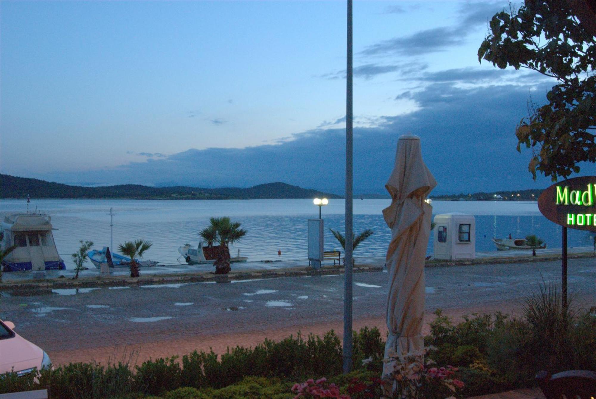 Aliye Hanim Hotel Ayvalı Buitenkant foto