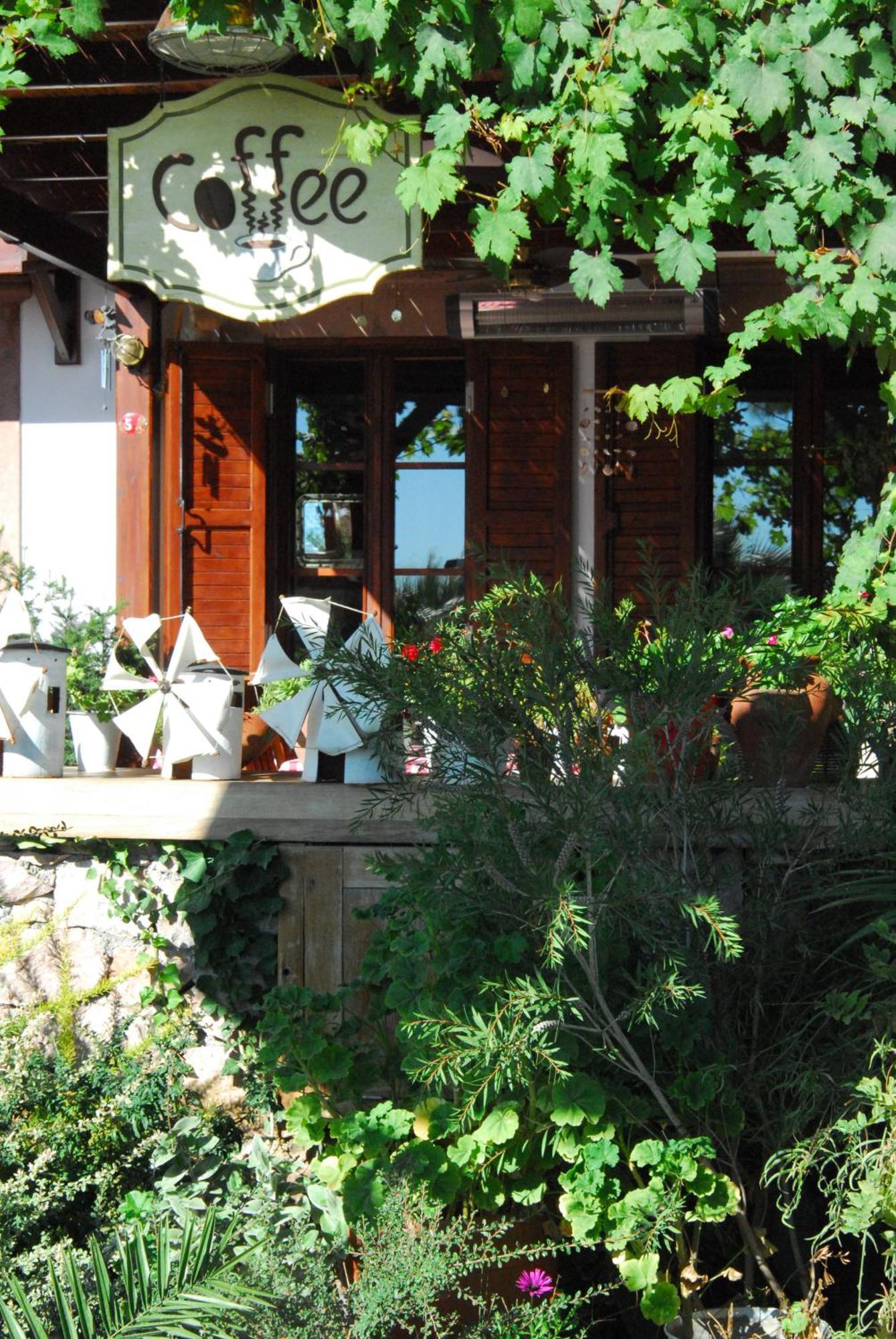 Aliye Hanim Hotel Ayvalı Buitenkant foto